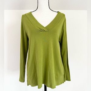 J JILL Lime Green Perfect Pima 100% Cotton Long Sleeve V Neck Top Medium Petite
